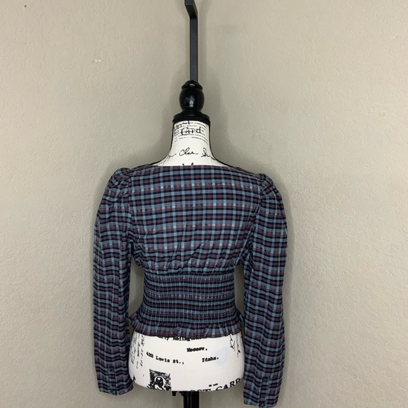 #14 NWOT Treasure and Bond Smoked V-Neck Long Sleeve Blouse In Medium - Picture 3 of 4